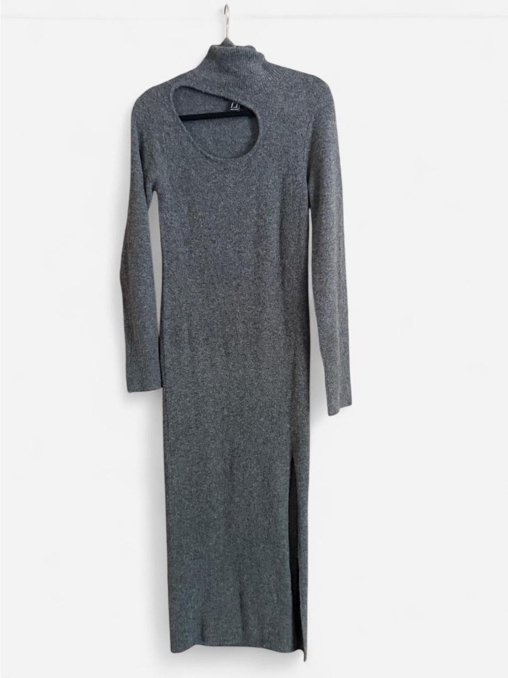 Forever 21 Gray Long Sleeve Ribbed Cutout Maxi Dress